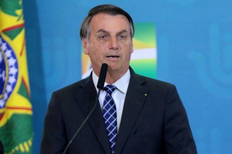 Com repercussão negativa, Bolsonaro orienta equipe a evitar protestos