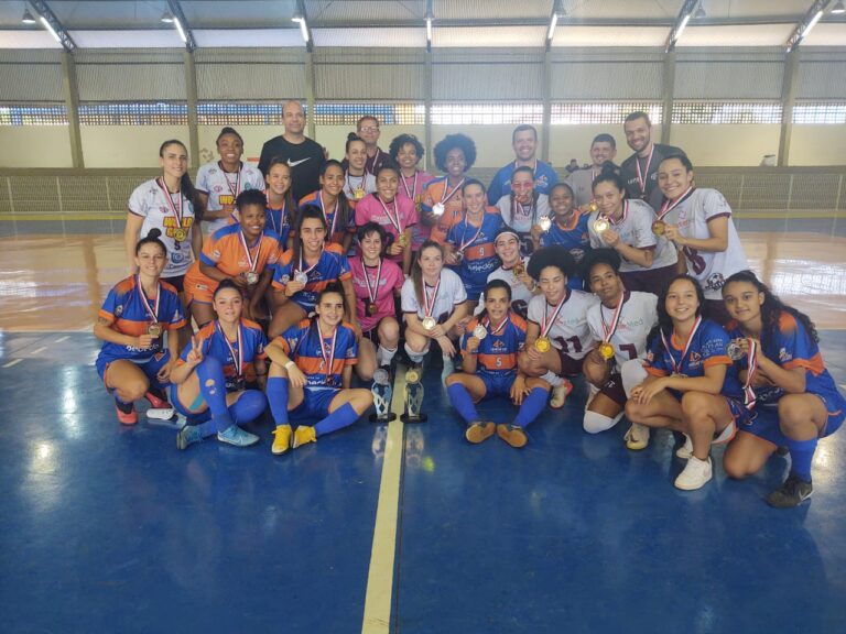 Futsal feminino ganha medalha de ouro nos Jogos Regionais