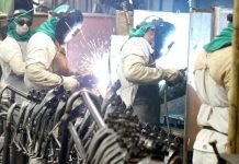 Para Fecomercio-SP, custo do trabalho aumentaria 22% com fim da escala 6×1