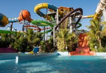 Adolescente de 15 anos morre ao cair de altura de 13 metros em parque aquático