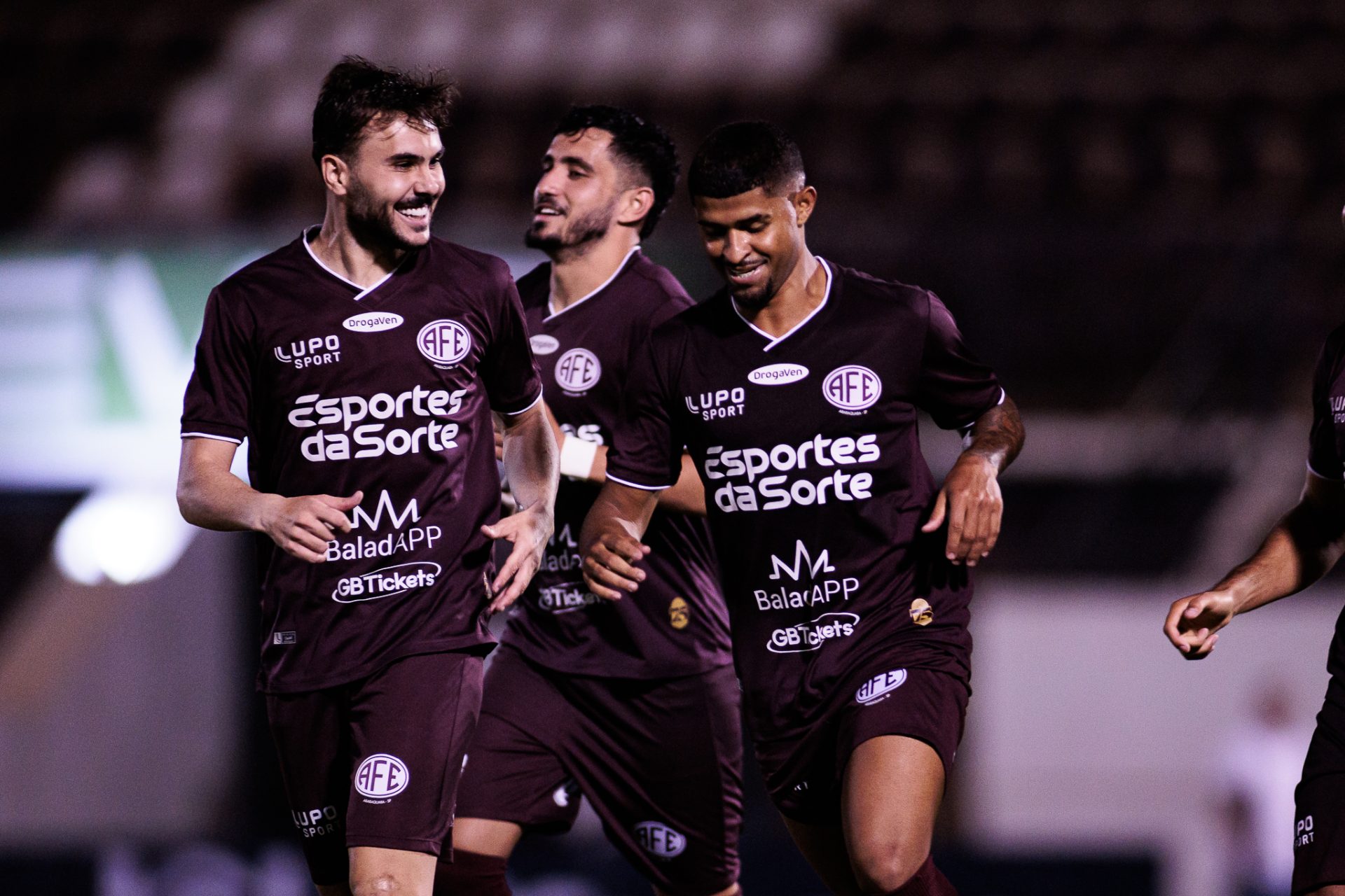 Esportes da Sorte renova patrocínio máster com a Ferroviária até o fim de 2026_1