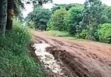 Moradores pedem melhorias em via de terra na Chácara Flora