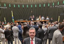 Marcelo Barbieri é homenageado no aniversário de 60 anos do MDB na Câmara dos Deputados