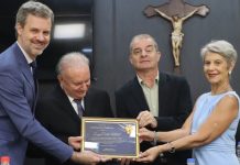 Prêmio que celebra o Dia do Contabilista é entregue a Luiz Carlos Velludo