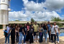 Alunos de Fisioterapia da Uniara participam de simpósio pela conscientização do Autismo