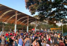 Sem festa da Prefeitura, araraquarense comemora Dia do Trabalhador na Praça do Cecap
