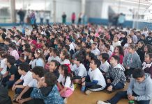 Teatro de fantoches da Polícia Militar leva conscientização sobre o trânsito a alunos em Araraquara
