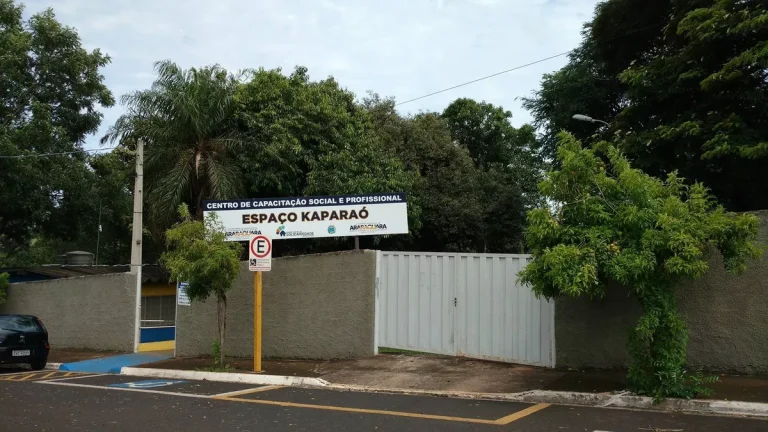 Espaço Kaparaó está com inscrições abertas para cursos de costura industrial do SENAI