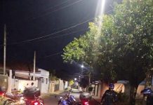 Motoqueiro tenta fugir de blitz de trânsito e acaba detido na Vila Xavier