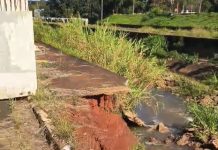 Prefeitura interdita parcialmente trecho da Via Expressa após avanço de erosão causado pelas chuvas